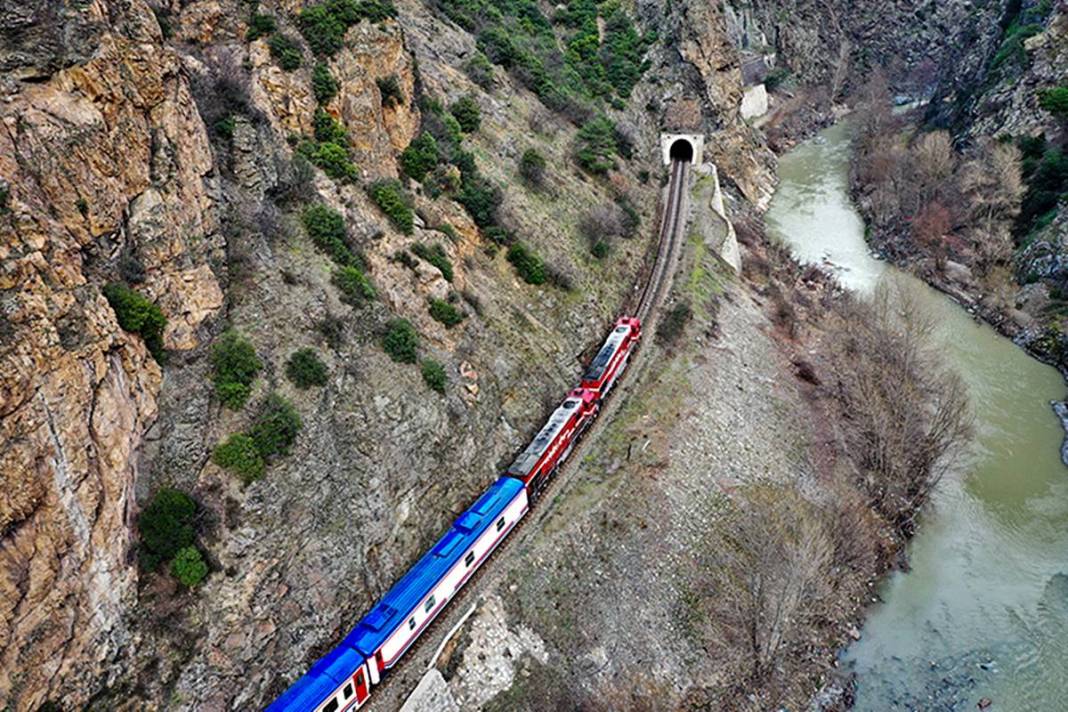 Karadeniz'de doğa şöleni! Turistik Karaelmas Ekspresi yolcularını büyüledi 4